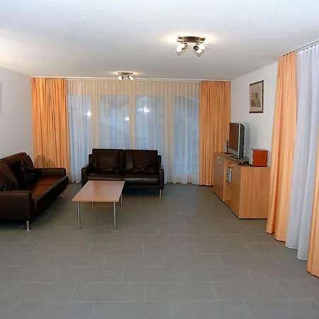 Haus Mischabel Apartamento *