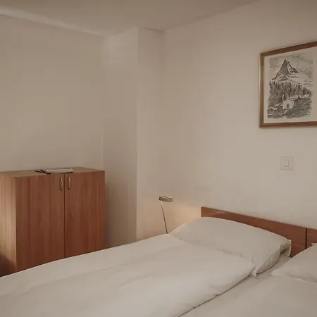 Haus Mischabel Apartamento