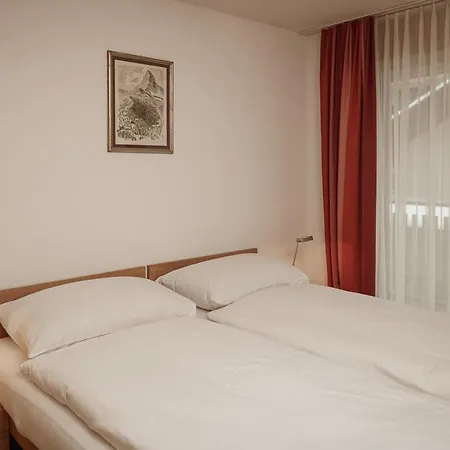 Haus Mischabel 아파트 체르마트