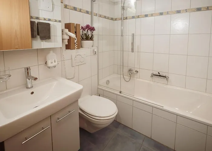 Haus Mischabel צרמט