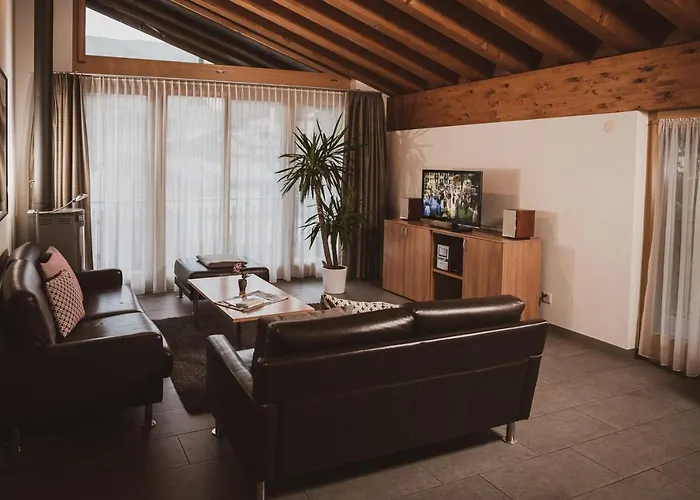 דירה Haus Mischabel צרמט