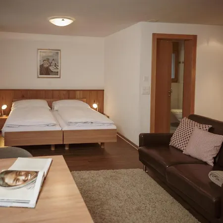 דירה Haus Mischabel צרמט